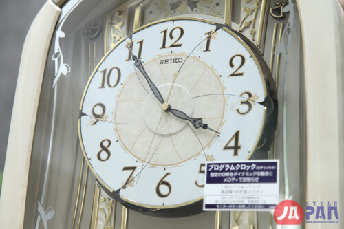 Dong ho Seiko Re567G 6