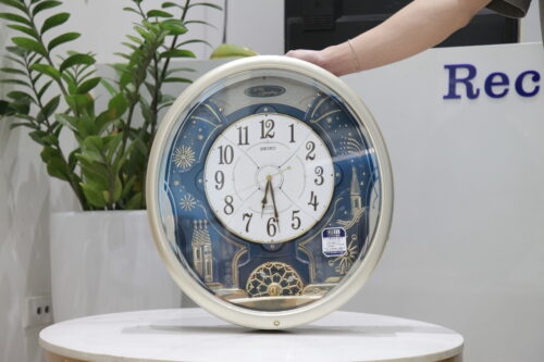 Đồng hồ treo tường Seiko RE561H nhìn tổng thể
