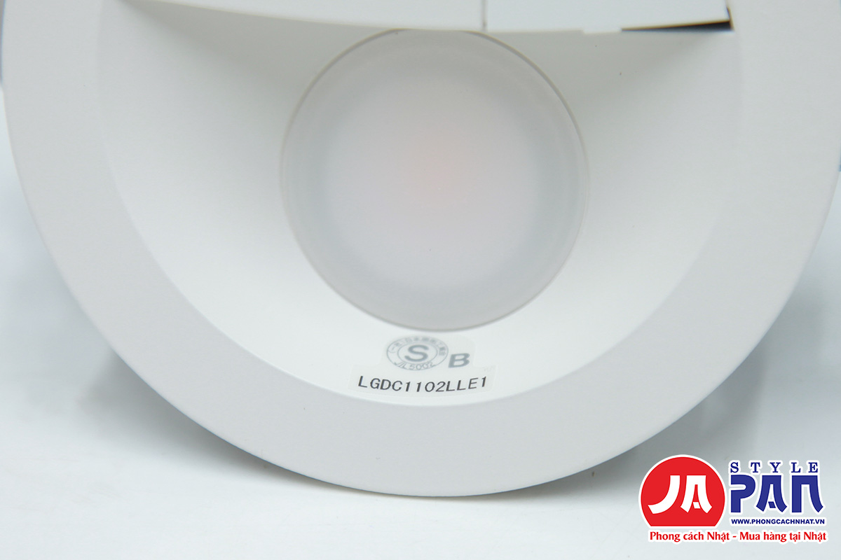 Đèn downlight cảm biến Panasonic LGDC1102LLE1 - Giải pháp chiếu sáng thông minh từ Nhật Bản 5 Den cam bien Panasonic LGDC1102LLE1 5