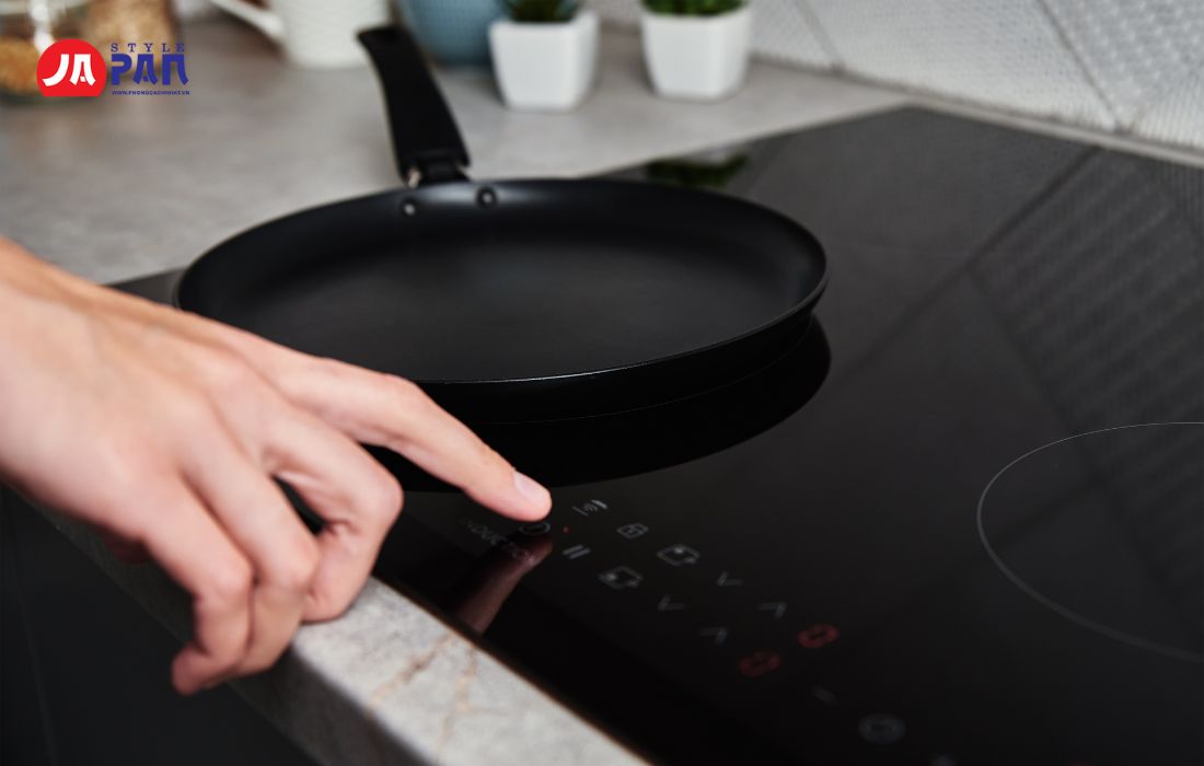 Nên Mua Bếp Từ Loại Nào Tốt Và Tiết Kiệm Điện? 4 Tiêu chí đánh giá bếp từ tốt - Về tính năng của bếp