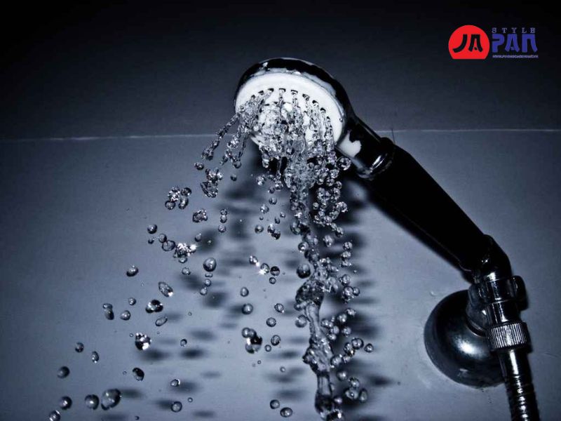 Mẹo Làm Sạch Vệ Sinh Đầu Vòi Sen Tắm Bị Tắc Tại Nhà 5 Cách khắc phục vòi sen chảy yếu