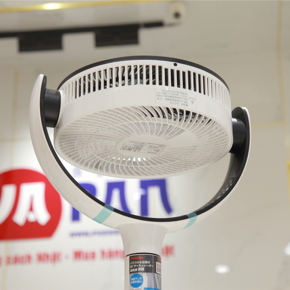 Quạt điện Toshiba TFC-23Y28 | quạt đối lưu, động cơ DC 9 Quạt điện Toshiba TFC-23Y28 thiết kế thời trang