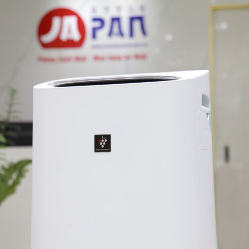 Máy lọc không khí Sharp KI-RD50-W | Tạo ẩm, Hút ẩm, lọc khí 3 trong 1 21 Mặt trước thân máy lọc không khí Sharp Ki-RD50-W với logo Ion plashma chính giữa