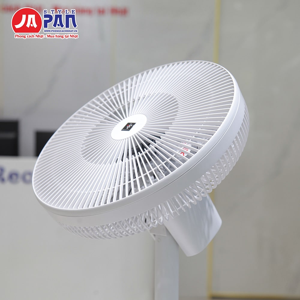 Quạt Sharp PJ-S3DS | Động cơ DC êm ái, tuần hoàn gió tối ưu 7 Quạt Sharp PJ-S3DS điều chỉnh góc gió như quạt tuần hoàn