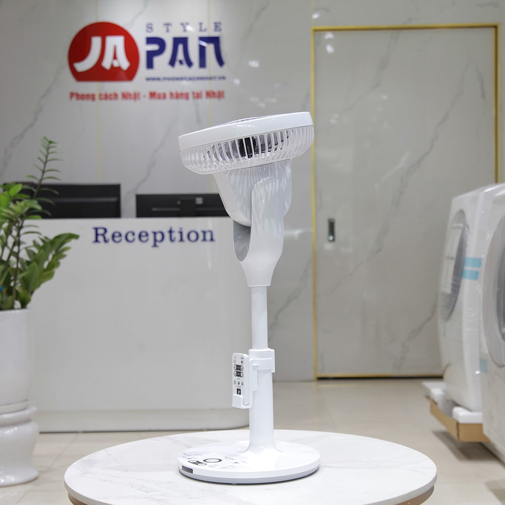 Quạt Sharp PJ-R2DS | Quạt tuần hoàn động cơ DC, xoay 3D 33 Quạt Sharp PJ-R2DS có thể ngửa lên trần tuần hoàn gió và khử mùi quần áo hiệu quả